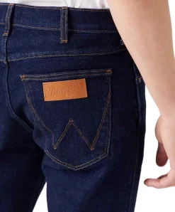 Wrangler Jeans Greensboro im tiefem Dunkelblau