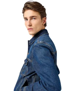 Wrangler Jeansjacke Classic in blauer Meadow Haze