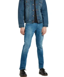 Wrangler Larston - Schmal zulaufende Jeans in Far Green