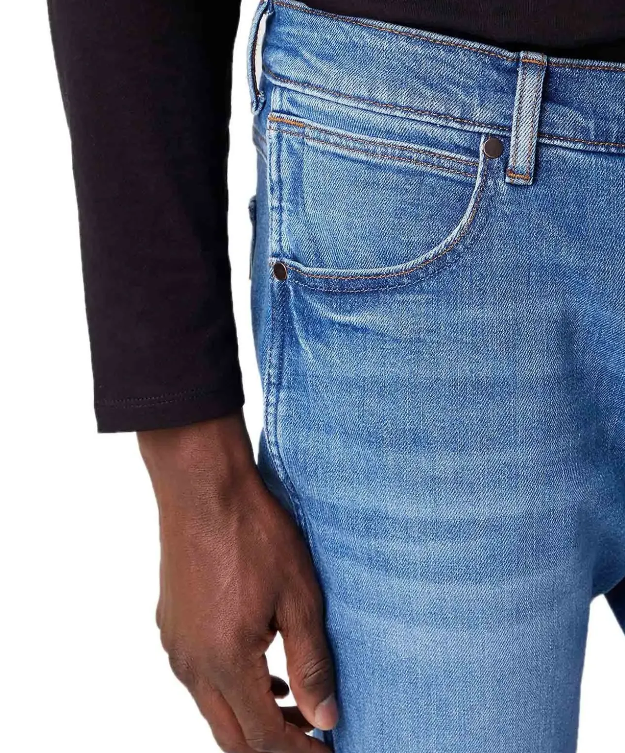 Wrangler Larston Jeans Tapered aus blauem Vintage-Denim