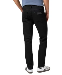 Wrangler Larston Jeans Tapered in Schwarz Deep Ink
