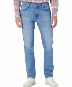Wrangler Larston Jeans Tapered in hellblauer Waschung
