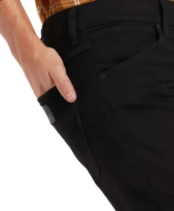 Wrangler Larston Slim Tapered Jeans in Schwarz