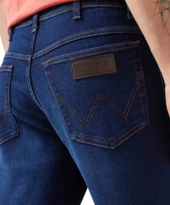 Wrangler Texas Slim fit Jeans in Dunkelblau