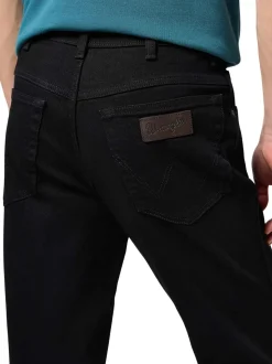 Wrangler Texas Stretch Jeans in Black Overdye