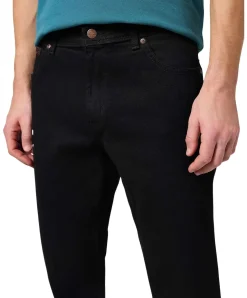 Wrangler Texas Stretch Jeans in Black Overdye