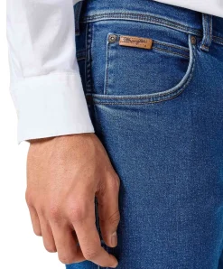 Wrangler Texas Stretch Jeans in Midnight Shadow