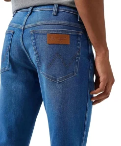 Wrangler Texas Stretch Jeans in blauer High-Stretch-Qualität